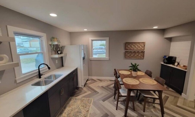 Washington House | Be at Home in Washington, Iowa