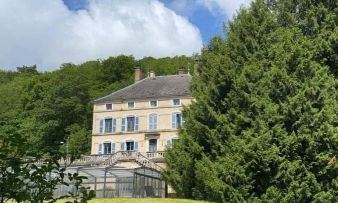 Grancey-le-Chateau-Neuvelle House | Beautiful bourgeois property in the heart of historic Burgundy