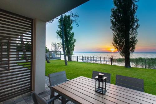 Siofok-Sosto Apartment | Beach 101 Villa