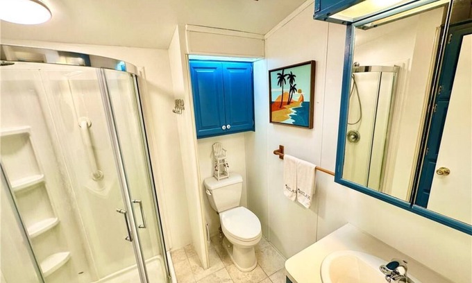 Nettles Island House | Beach Access cozy 2b 1ba beach house on Nettles Island