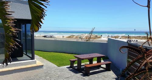 Melkbosstrand Apartment | Beach Apartment Melkbosstrand