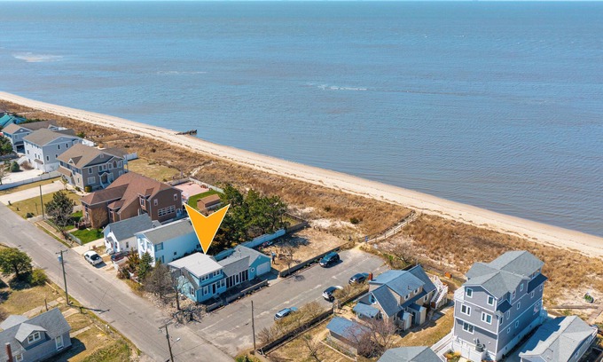 Green Creek House | Beach & Bay Waterfront 4-Bedroom House In Cape May County! Only steps to BEACH