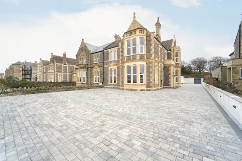 Weston-super-Mare Apartment | Beach Condos