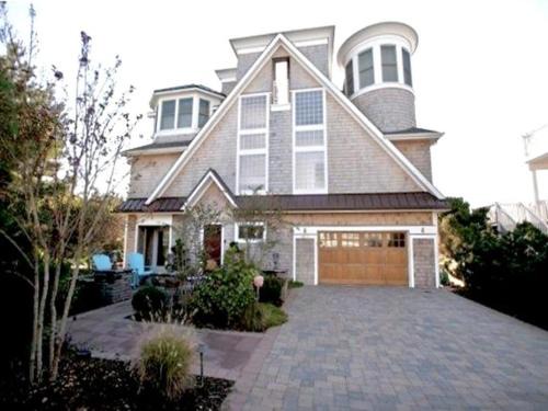 Surf City House | Beach Front Luxury Vacation Rental On Lbi