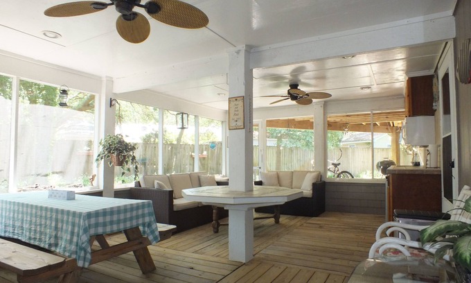 Kill Devil Hills Apartment | BEACH GETAWAY W/JACUZZI TUB & GAME ROOM CENTRALLY LOCATED SPACIOUS ROOMS