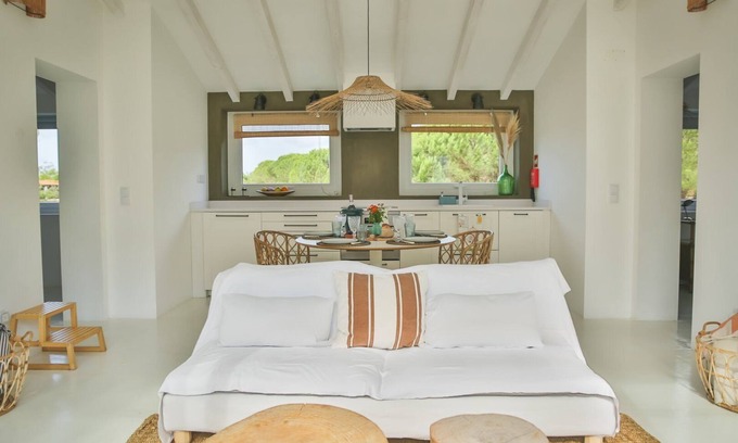 Malhadinhas Villa | beach house with pool in alentejo