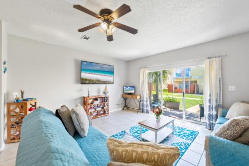 Miramar Beach House | Beach House 5min walk to beach, pool, close to shops and activities