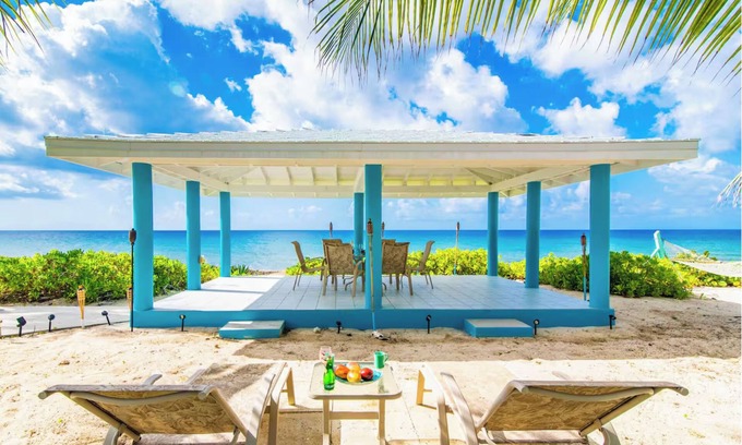 Old Man Bay Cottage | Beach House and Cottage with 2 Full Kitchens, Sleeps 16.