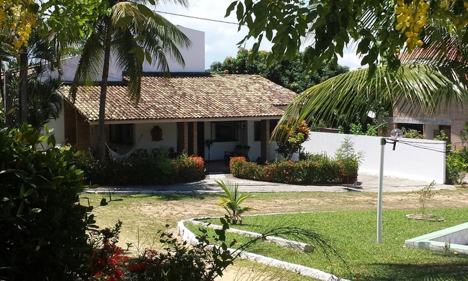 Itaparica House | BEACH HOUSE, CLOSED CONDO, SEA ACCESS, SLEEPS 15 PEOPLE