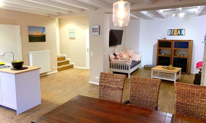 Itzehoe Apartment | Beach House im Zentrum Itzehoes mit Kostenlosem Parkplatz und Terrasse