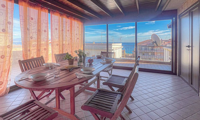 Roccalumera Apartment | Beach House Roccalumera