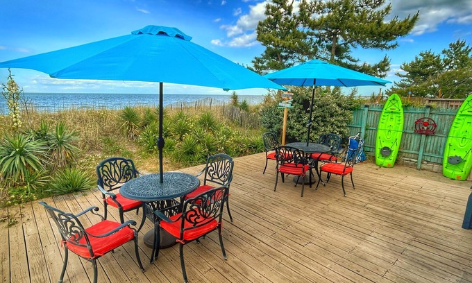 Willoughby Spit House | Beach House The Real Thing! Direct Beachfront!
