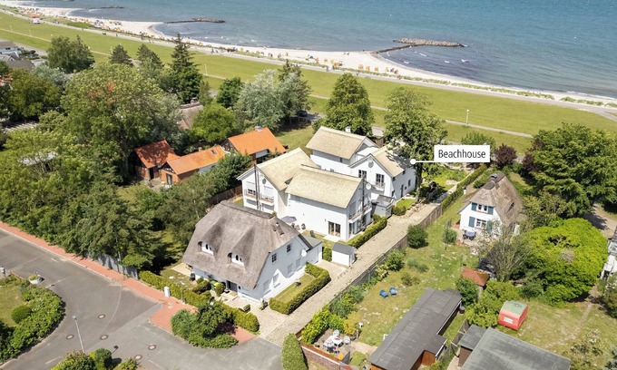 Kalifornien House | Beach house with sea view from the front row in California on the Baltic Sea