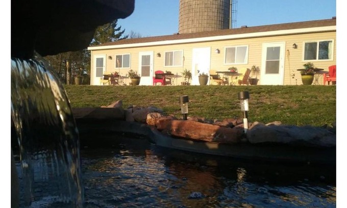 Brook Park Bed & Breakfast | Beach Mirage Suites