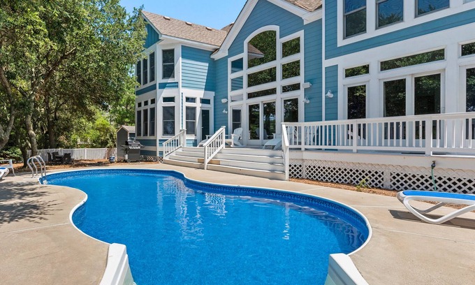 Corolla House | Beach ParTee Time: Private Pool w/Cabana, Spa