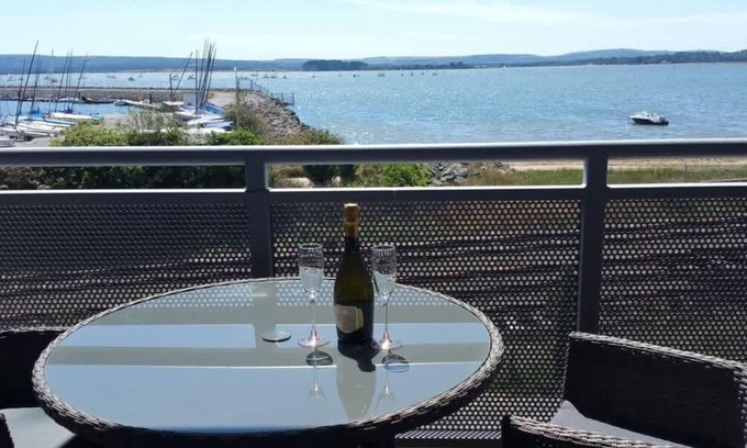 Hamworthy Apartment | Beach Point - Stunning Harbour Views from Balcony