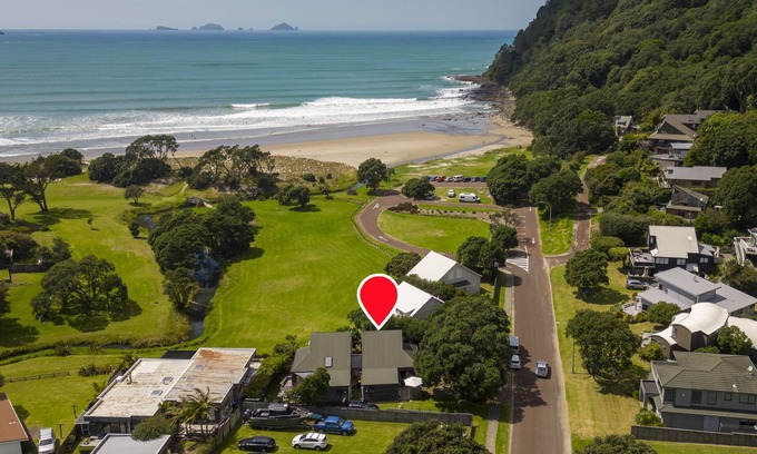 Pauanui House | Beach Road Beauty - Pauanui Holiday Home