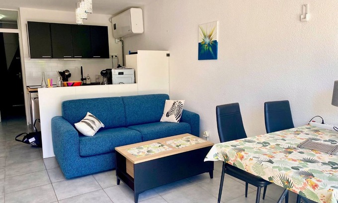 Meze Apartment | Beach Studio, Garden, AC, 2-Min Walk to Thau Lagoon, Parking, Quiet Area
