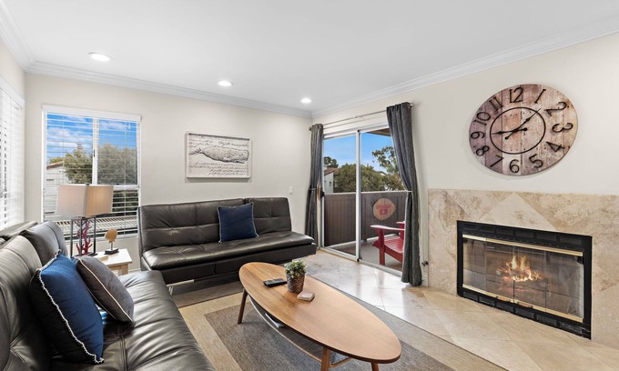 Monarch Beach Condo | Beach Trail Bungalow - Walk to Beach! Pool! Fireplace! Sleeps 6!