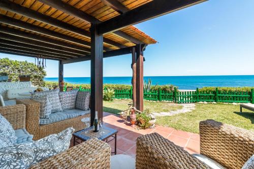 Bahia Dorada Villa | Beach Villa Dorada