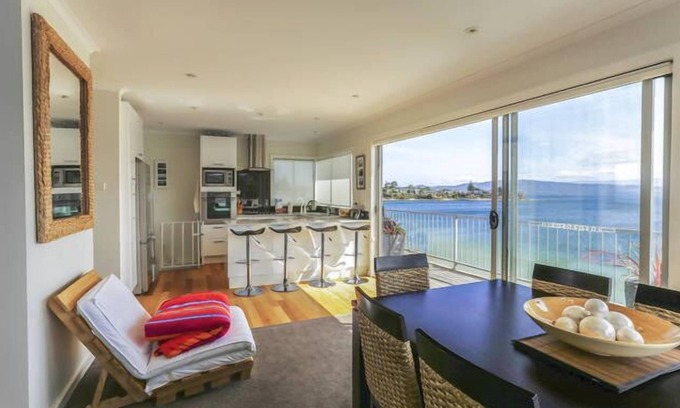 Opossum Bay House | 'beachbreak' Opossum Bay - Best on the beach! Adjacent to Arm-End golf course.