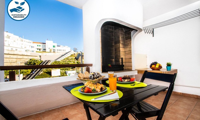 Albufeira Old Town Apartment | Beachfront Apt w/Sea View & BBQ – Albufeira