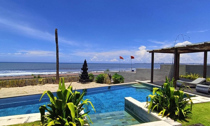 Ketewel Villa | Beachfront Arjuna villa 2 bedrooms