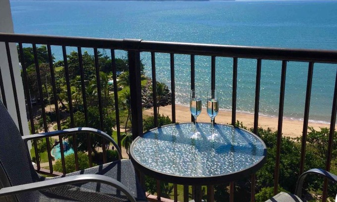 North Ward Apartment | Beachfront Balcony