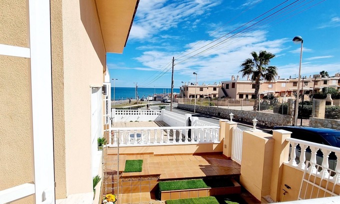 Torrevieja House | Beachfront Bungalow In La Mata, Torrevieja