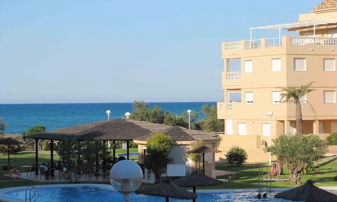Almadrava Beach Apartment | Beachfront