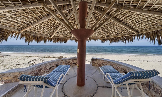 Pescadero Villa | Beachfront Estate - Family and Pet Friendly!