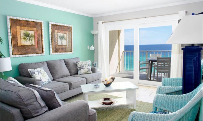 Biltmore Beach Apartment | Beachfront & Free Beach Service-Master on Gulf!