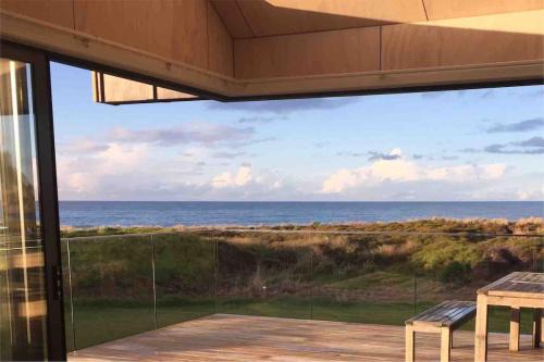 Whiritoa House | Beachfront House at Whiritoa, Coromandel