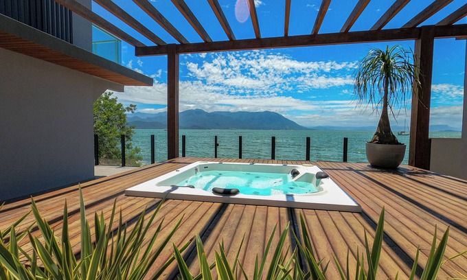 Florianopolis House | Beachfront House with Spa and Stunning View