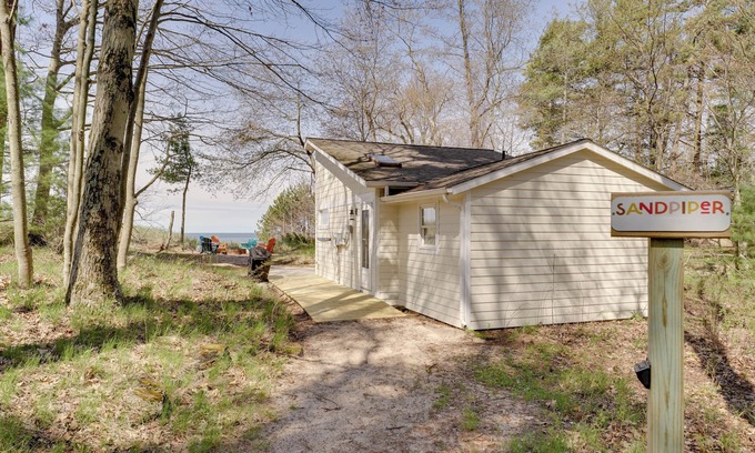 Muskegon Cottage | Beachfront Lake Michigan Cottage: Fire Pit & Deck