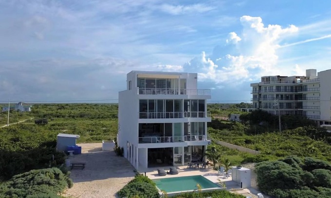 Dzemul Condo | Beachfront Live Life Seaside Unit #2