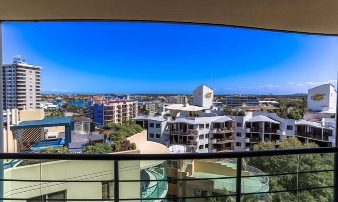 Sunshine Coast Apartment | Beachfront Mooloolaba -7th Floor Landmark resort