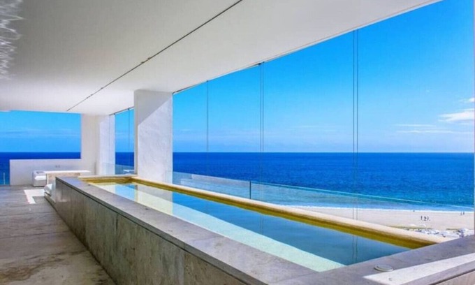 Zona Hotelera Condo | Beachfront Penthouse 4 BR 4 BATH plus Nanny Room