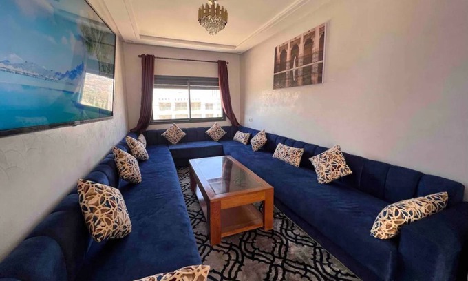 Anza Apartment | Beachfront Surfers Paradise