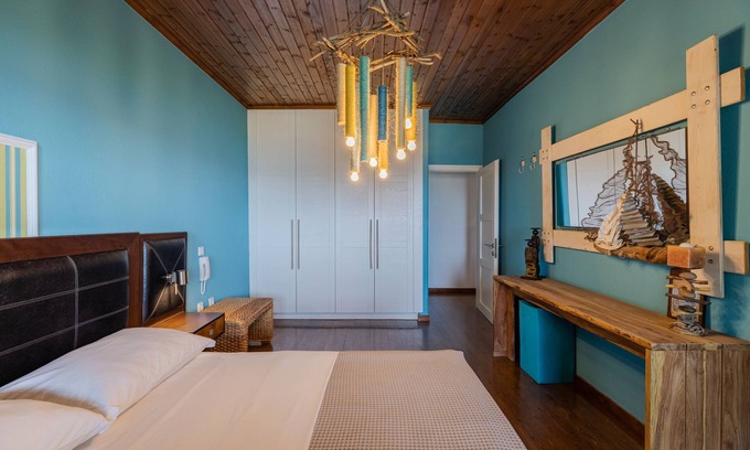 Nei Pori Villa | Beachfront " Villa Efharis "
