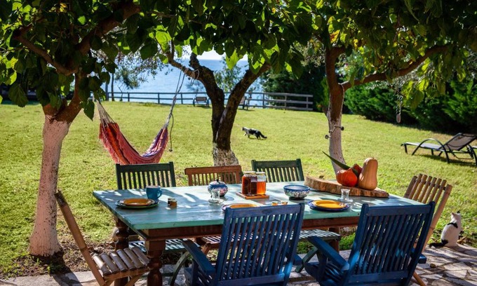 Agios Matthaios Villa | Beachfront Villa Meliti