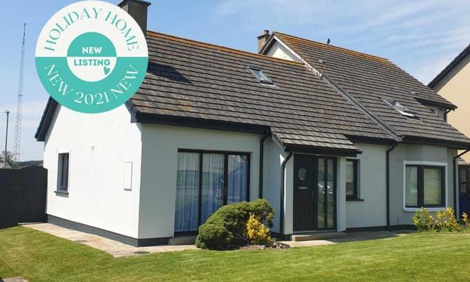 Riverchapel House | Beachside Avenue Holiday Home No 15