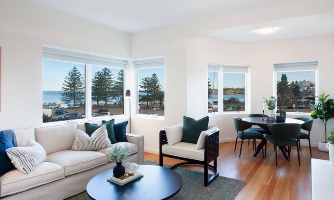 Bondi Beach Apartment | Beachside ocean-view two bedroom apartment, perfect for Bondi surf