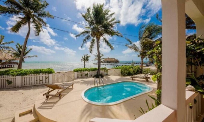San Pedro Apartment | Beachside Villa - Close To Town with Pool!