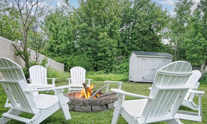 Pine Point House | Beachwood Cottage by Bayley Vacation Rentals