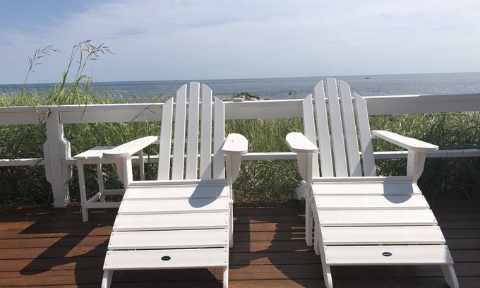 Sandwich House | Beachy Keen - Beachfront on Town Neck Sandy Beach
