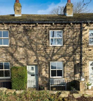 Addingham House | Beacon Cottage