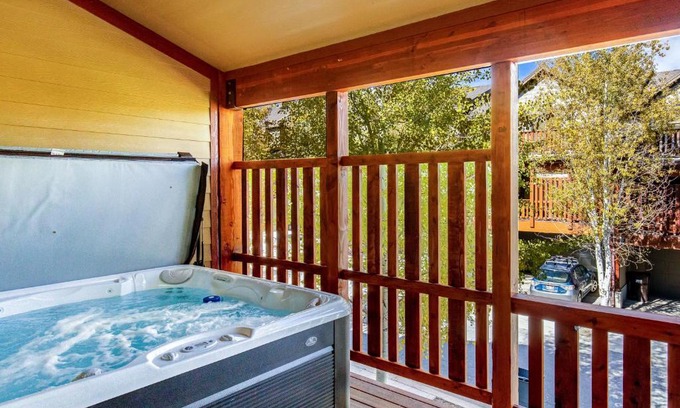 Bear Hollow Village House | Bear Hollow Beauty