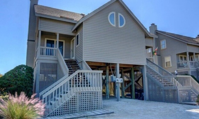 Topsail Beach House | Beatrice's Bungalow - Topsail Beach