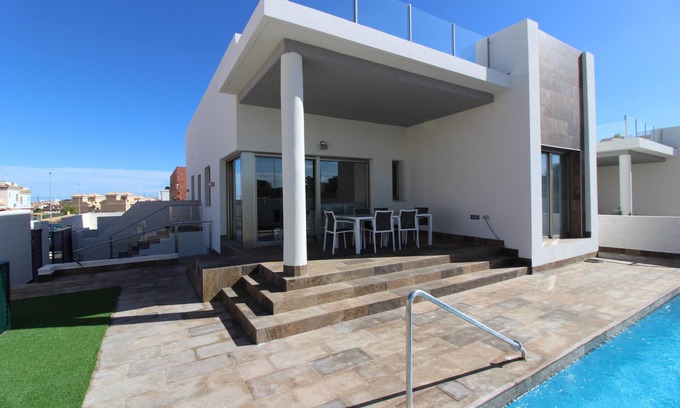 Orihuela Costa Villa | BEAUTIFUL NEW HYPER MODERN HOUSE 3 BEDROOMS WITH POOL 8M TO 4MN FROM THE SEA